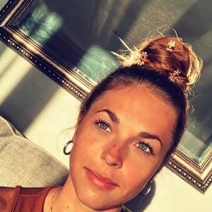 Meet your Posher, Ali